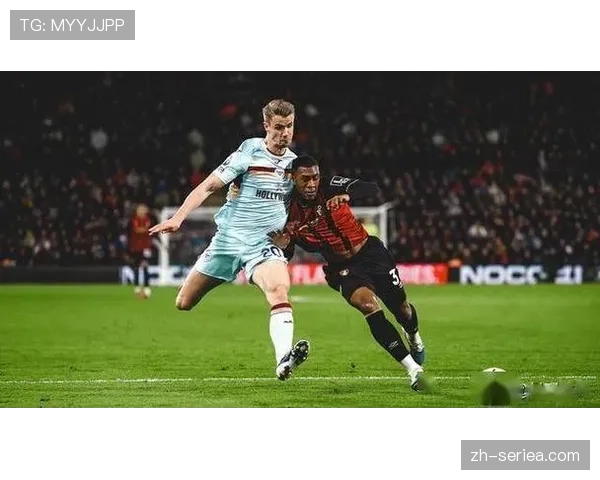 战术板:南安普顿如何通过高位逼抢打乱布伦特福德的后场出球 战术板:南安普顿如何通过高位逼抢打乱布伦特福德的后场出球