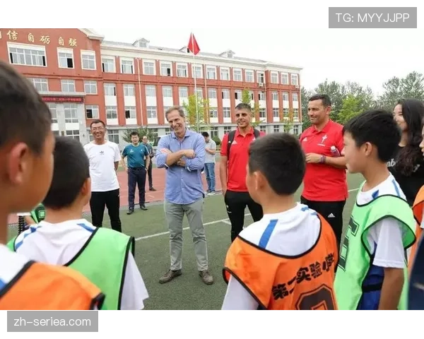 西甲与教育部联合启动校园足球教练培训计划